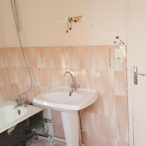 Hugo Paillard Renovation Dappartement Laval SDB Av 1